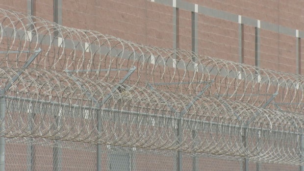 prison bars EXECUTIVE JAIL ORDER 6PKG.transfer_frame_0