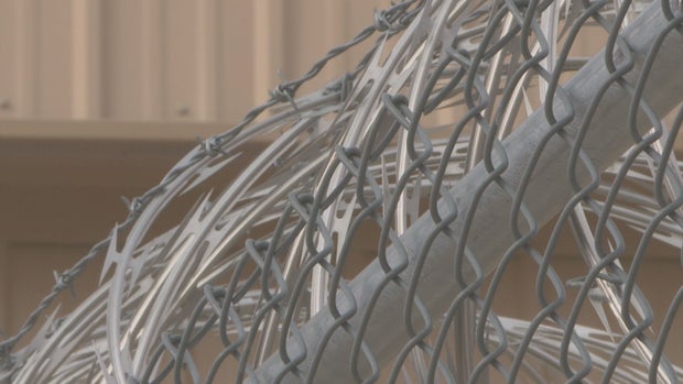 prison bars EXECUTIVE JAIL ORDER 6PKG.transfer_frame_1131