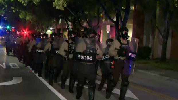 police-in-riot-gear.jpg 