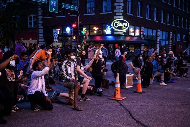 US-POLICE-POLITICS-DEMONSTRATION-UNREST-RACE-MINORITIES