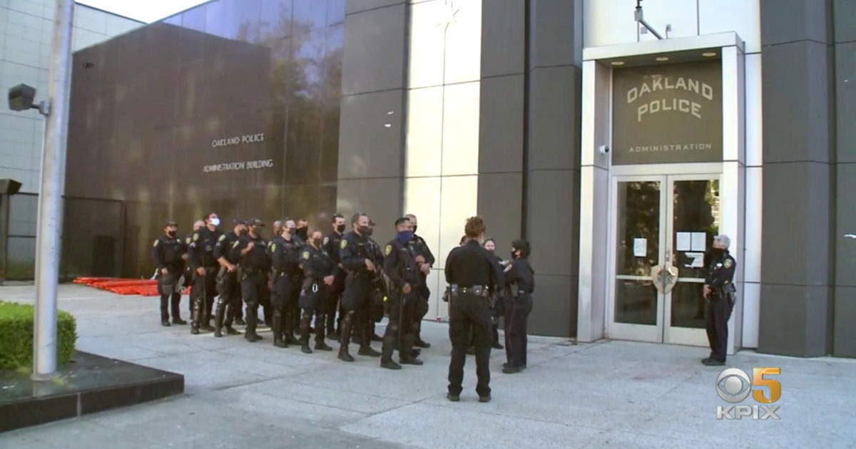 Rejecting Modest Reform Activists Call For Defunding Oakland Police Department Cbs San Francisco 