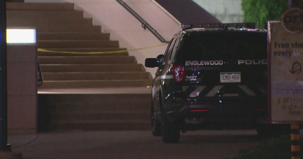 Englewood Shootout Leaves Suspect & Dog Dead, 1 Officer Hurt CBS Colorado