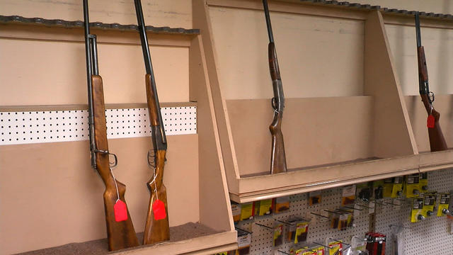 Empty-Gun-Store-Shelves.jpg 