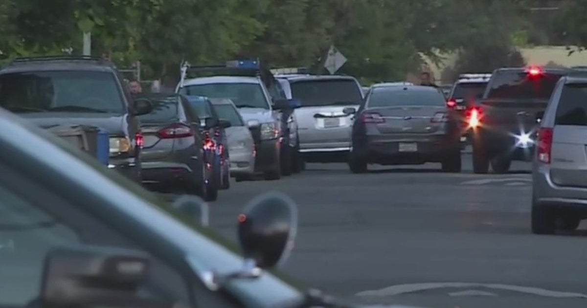 Man Dead After Shooting In South Sacramento Neighborhood - CBS Sacramento