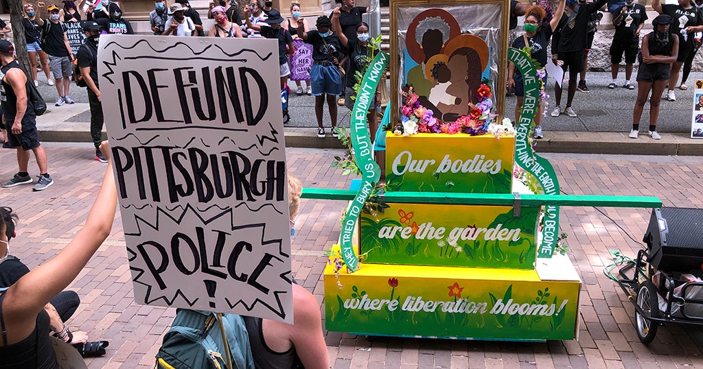 Hundreds Gather In Downtown Pittsburgh For Peaceful Protest On The ...