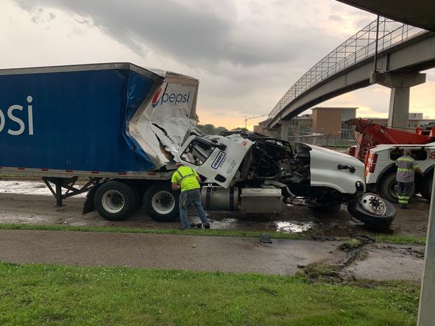 truck hits overpass 