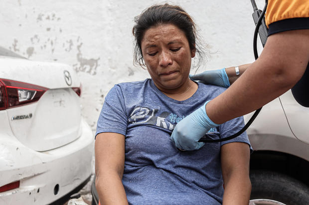 Mexican Paramedics respond to Covid-19 calls 
