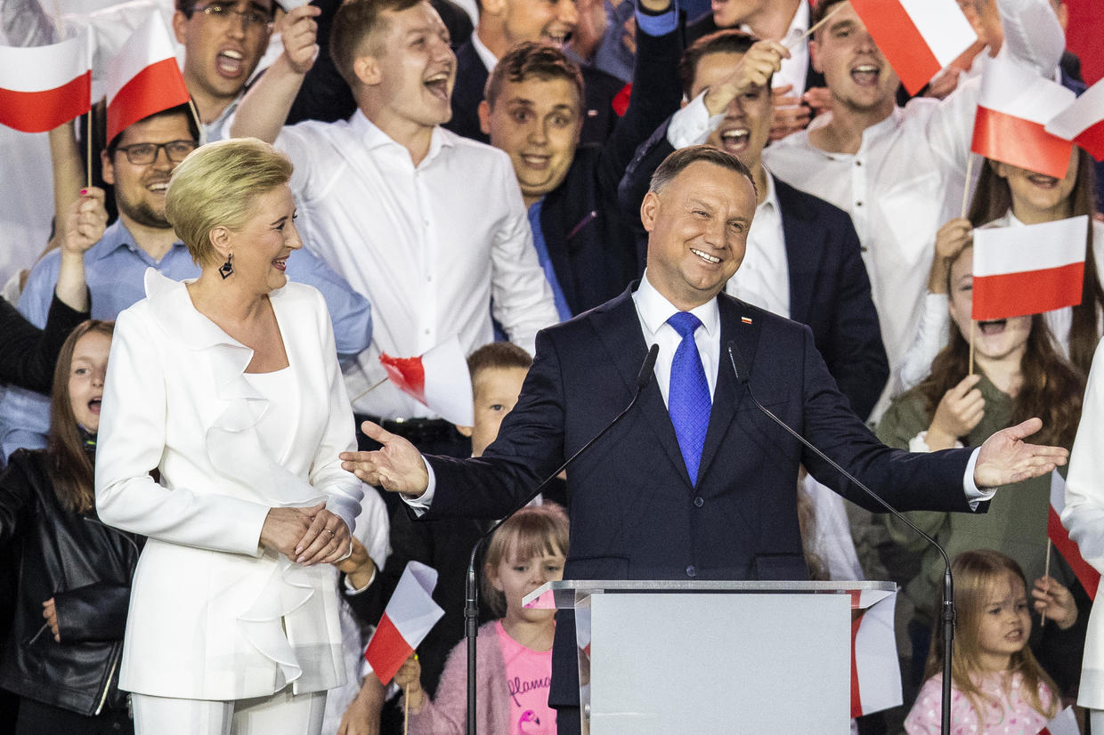 A Bitterly Divided Poland Narrowly Reelects Right Wing President Andrzej Duda Cbs News