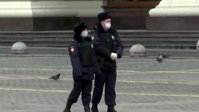 cbsn-fusion-russia-domestic-abuse-coronavirus-lockdown-activists-have-seen-a-spike-thumbnail-515616-640x360.jpg 