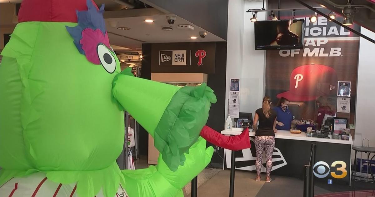 Maybe the Phillie Phanatic Is Hotter Than We Thought