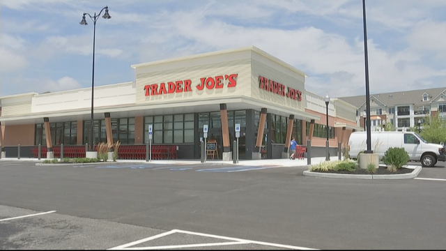 16VO_CHERRY-HILL-TRADER-JOES.transfer_frame_317.png 