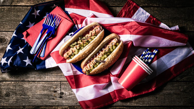North_American_Meat_Institute_Donates_Hot_Dogs.jpg 