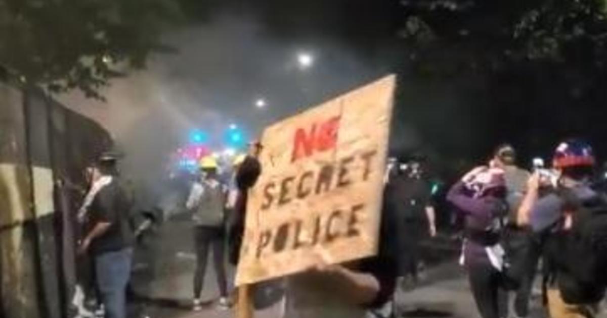 Portland Protesters Again Tear Gassed By Federal Agents Cbs News 
