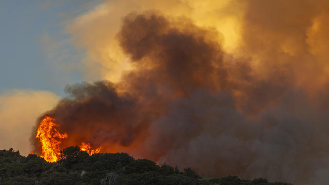 Apple Fire In Southern California Forces Evacuations 