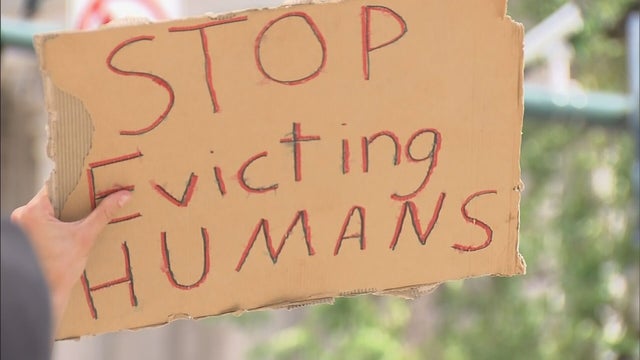 EVICTIONS-PROTEST-10-VO.transfer_frame_531.jpeg 