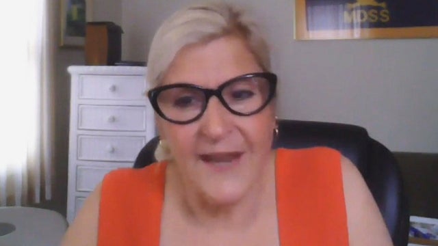 julie-hall.jpg 