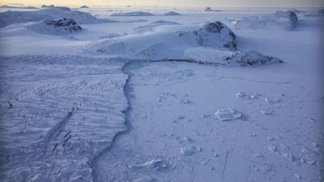 Arctic Ice Loss - Greenland Glaciers Melting 