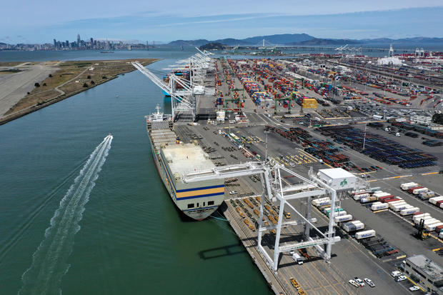 Port Of Oakland Shipment Volume In May Dips Nearly 13% Due To Pandemic 