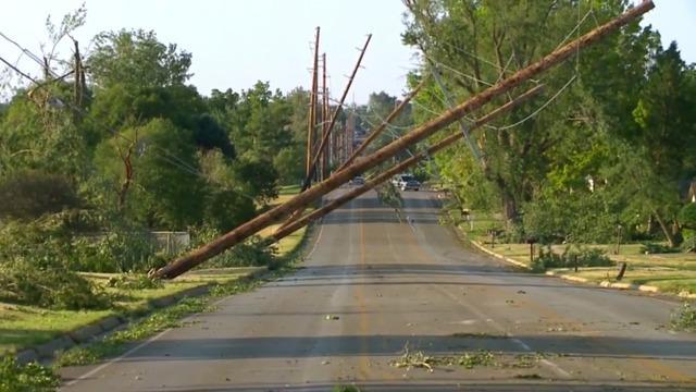 cbsn-fusion-iowa-recovering-from-devastating-derecho-thumbnail-530488-640x360.jpg 