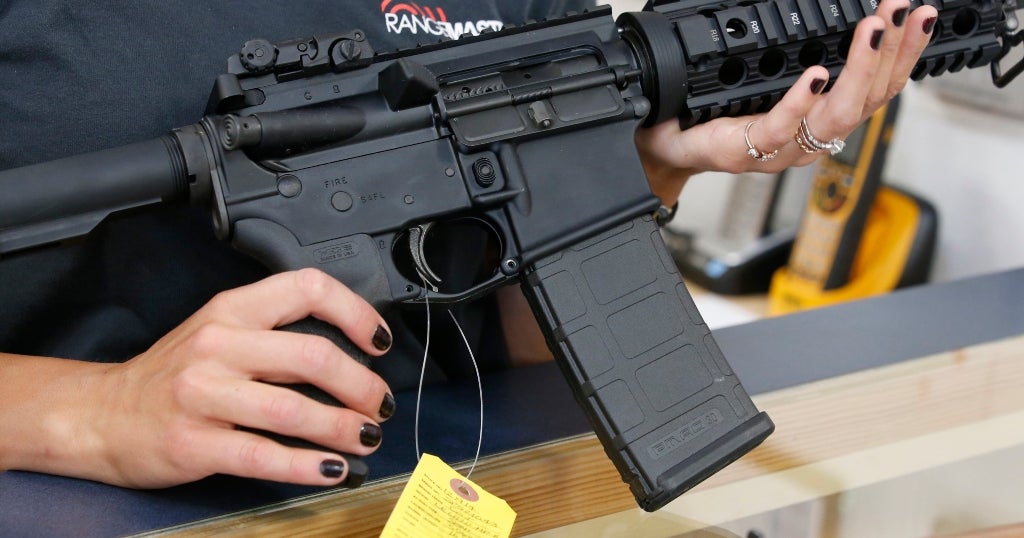 Judge puts stop to Illinois' assault-style weapons ban - Vimarsana News
