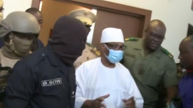 cbsn-fusion-mali-president-arrested-in-military-coup-thumbnail-533296-640x360.jpg 