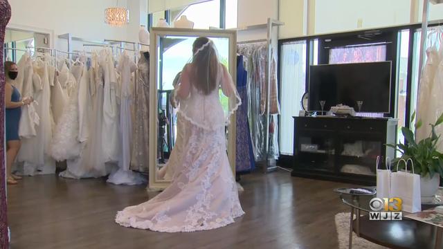 Wedding-Dress-Giveaway.jpg 