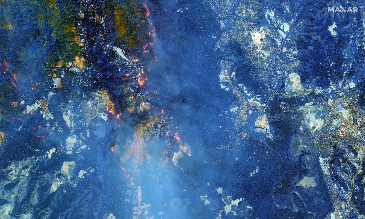12-czu-wildfires-bonny-doon-felton-and-camp-evers-california-czu-lightning-complex-fires-21aug2020-swir-image-wv3.jpg 