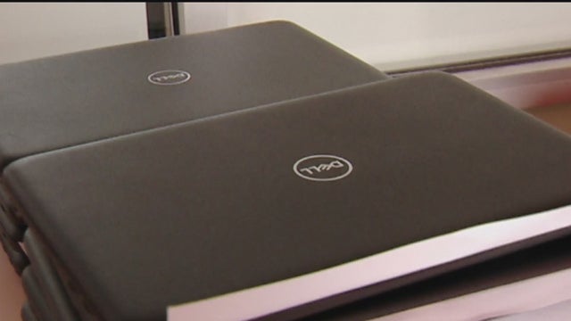 laptops.jpg 