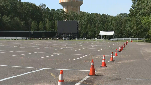 Eagles fan to turn drive-in theater into a giant tailgate party