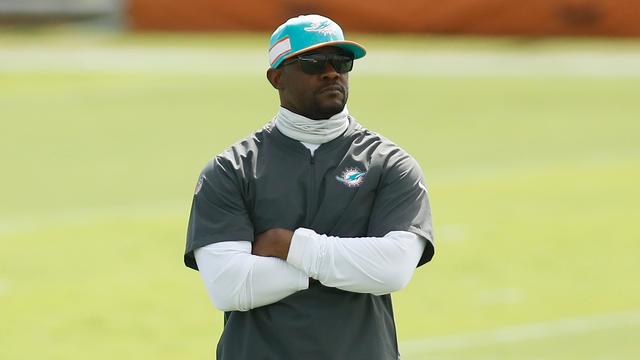 brian-flores-dolphins-1.jpg 
