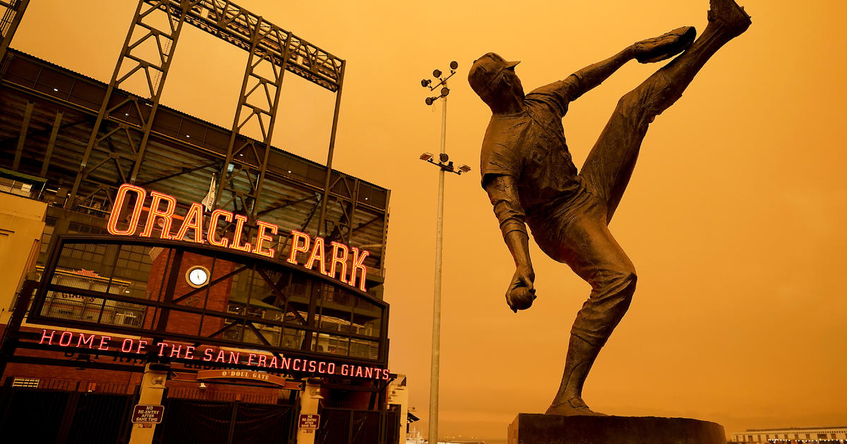 A Memorable Visit: Military history in Oakland pitcher's blood