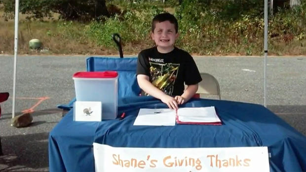 Shane Gives Thanks food pantry 