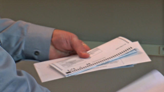 Absentee-Ballots-Mail-In-Voting.jpg 