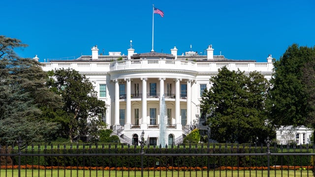 White-House.jpg 