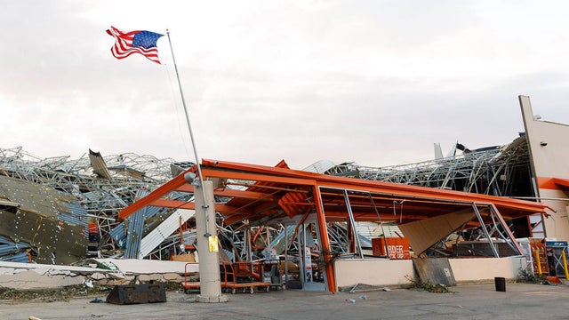Home-Depot-tornado-damage.jpg 