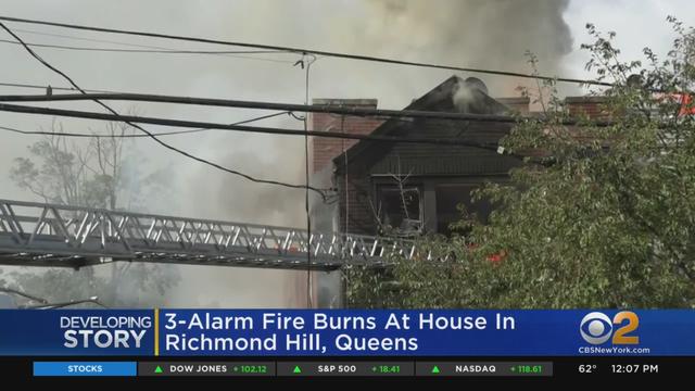 family-escapes-queens-fire.jpg 