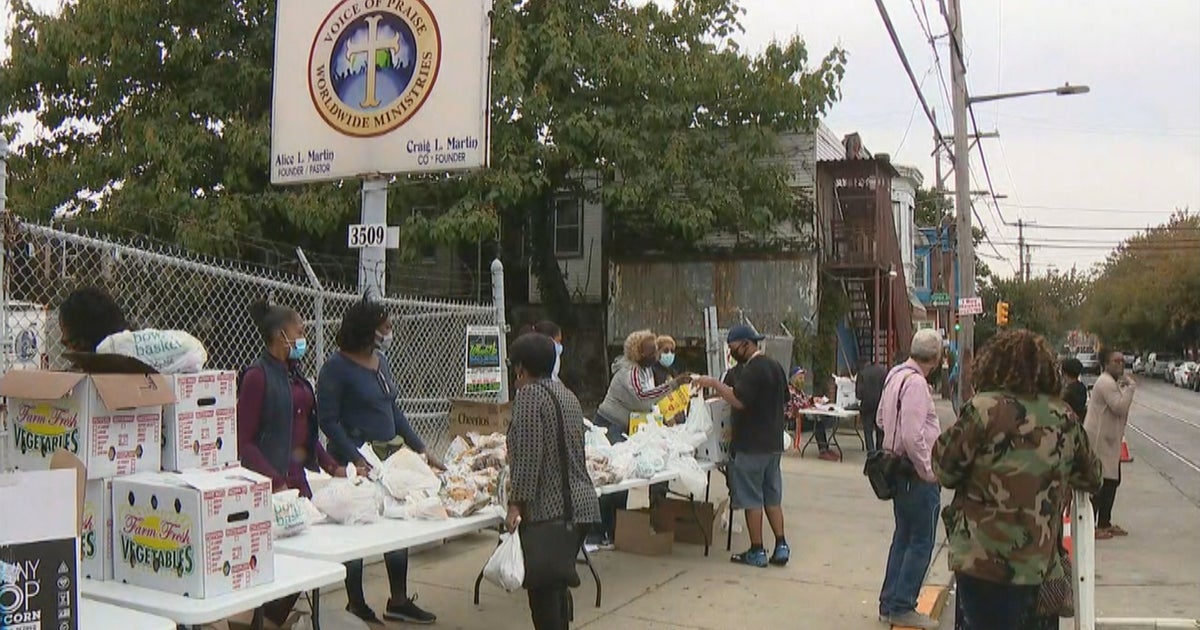 'Ya Fav Trashman' Holds Food Drive For Essential Workers In North