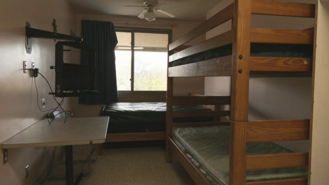 Marys-Place-Homeless-Shelter-Room.jpg 