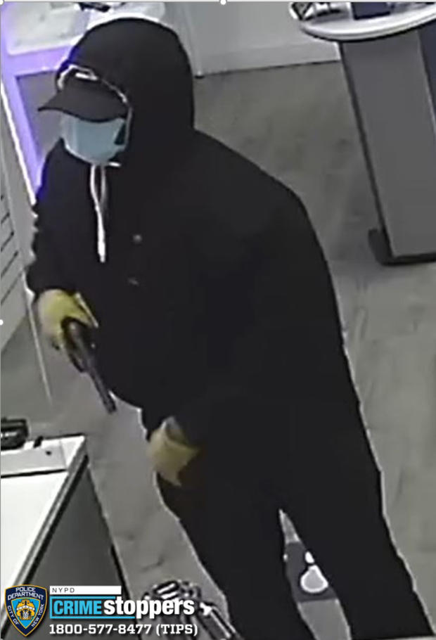 Queens Metro PCS Robbery 