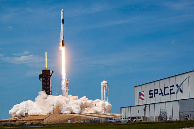 053020-launch2-spacex.jpg 