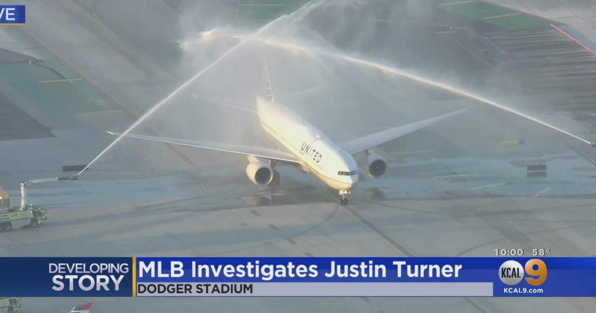Justin Turner returning to World Series champion Dodgers