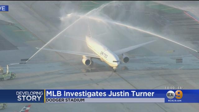 Dodgers-Plane-Returns.jpg 