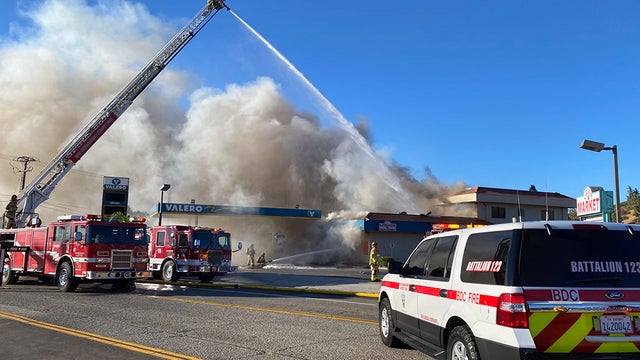 fontana-gas-station-fire.jpg 