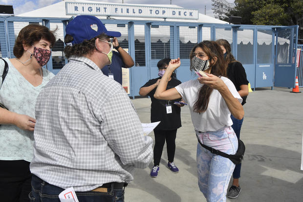 Actress Marisa Tomei Surprises Early Voters At Dodger Stadium Polling Location 