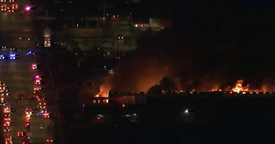 Extra-Alarm Fire Guts Southeast Side Warehouse - CBS Chicago