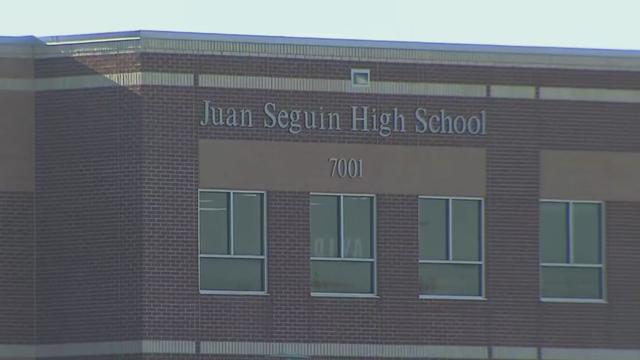 Seguin-HS.jpg 