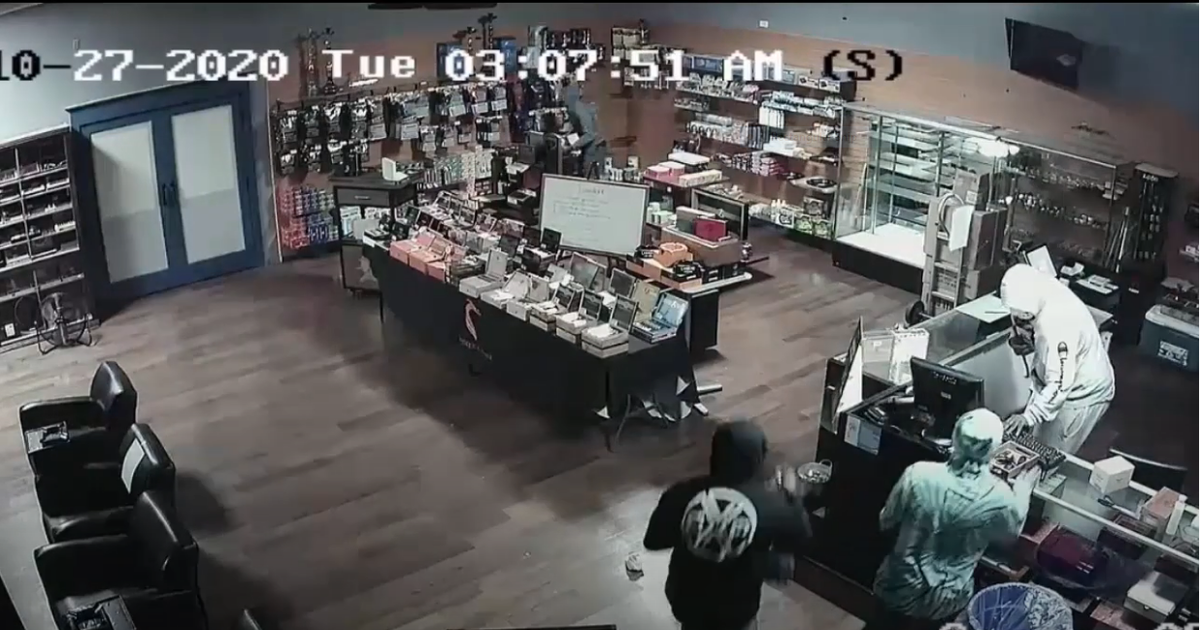 Philadelphia Police: Four Suspects Wanted In Robbery At Northeast ...