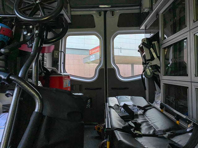 US-HEALTH-VIRUS-EMERGENCY-MEDIC