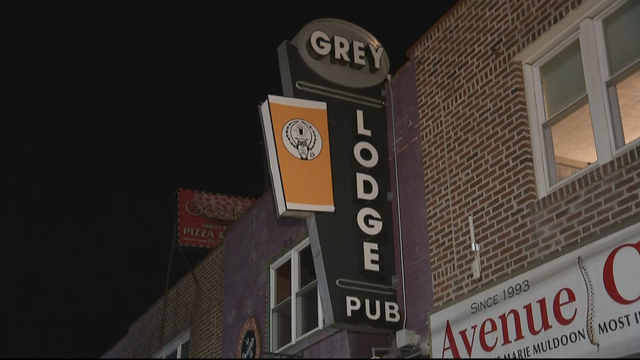 53VO_GREY-LODGE-PUB-CLOSING_frame_317.png 