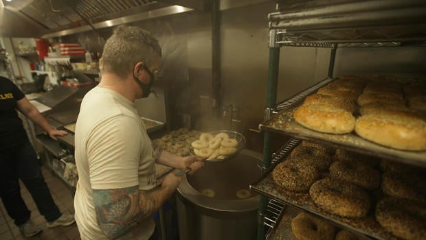 boiling-bagels-620.jpg 